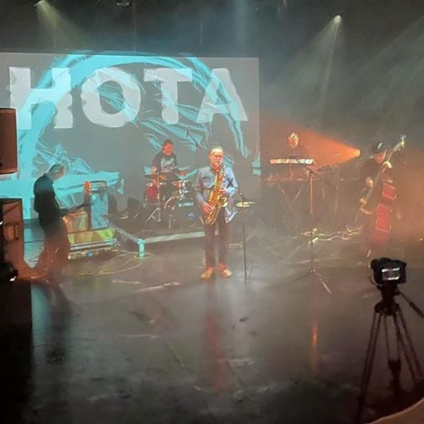 OutoJazz'25 - Hota. Promokuva