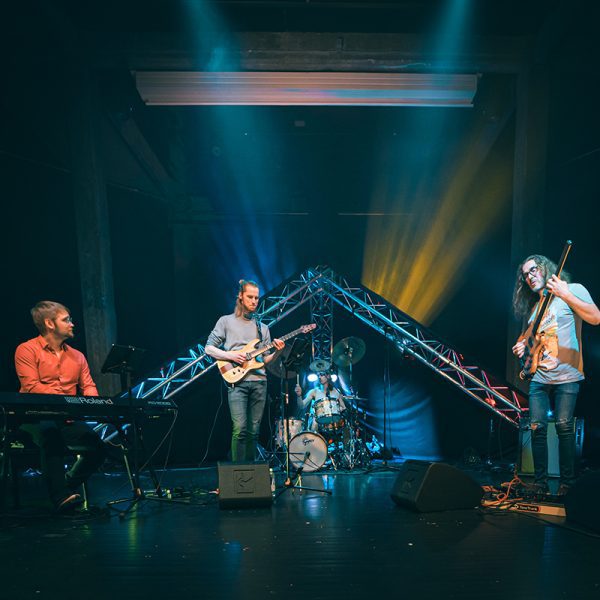 Jukka Haavisto Band esiintyy Teatteri Kiisussa OutoJazz-festivaalilla