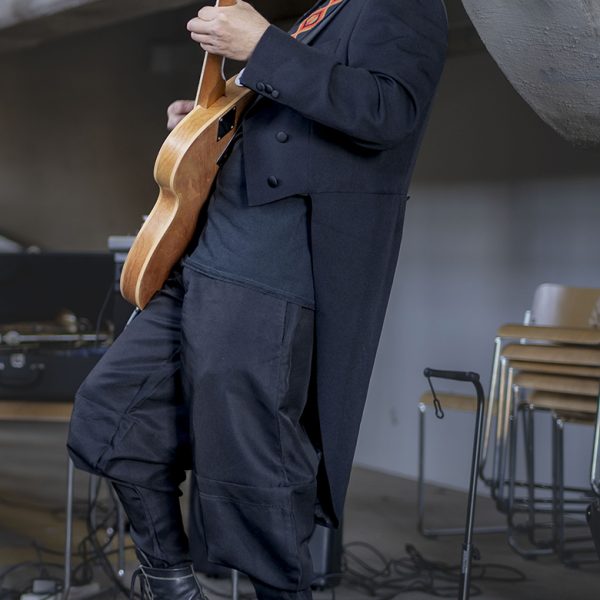 Hotan kitaristi Jari Kupiainen