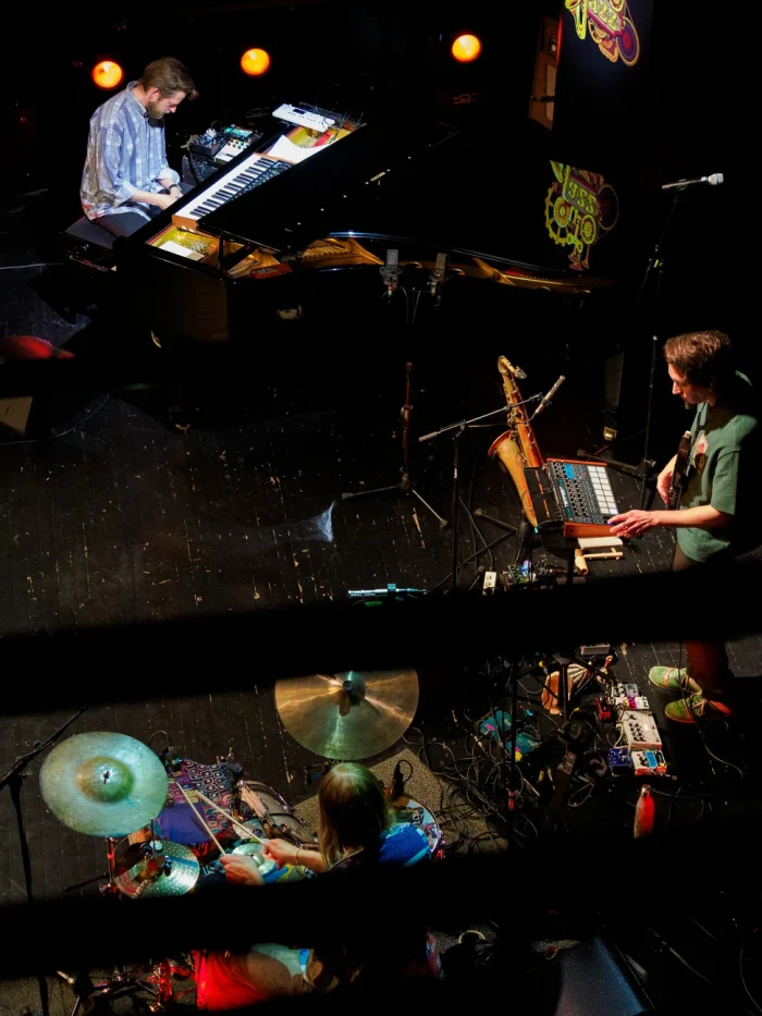 Rabbit Hole esiintyy Teatteri Kiisulla OutoJazz 2026 -festivaalilla